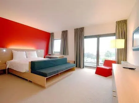Corsendonk Apartments Otel 3*